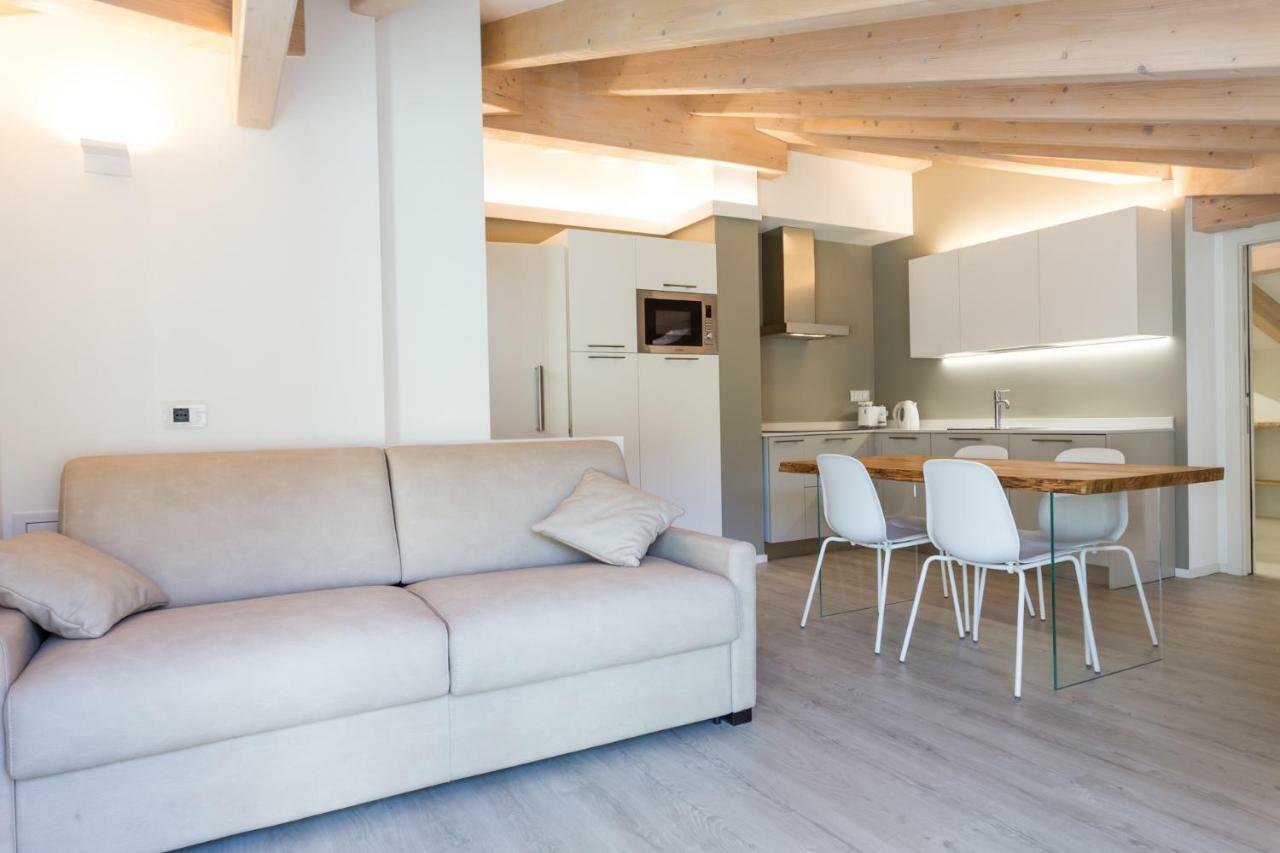 La Giostra Home Apartments Drena Esterno foto