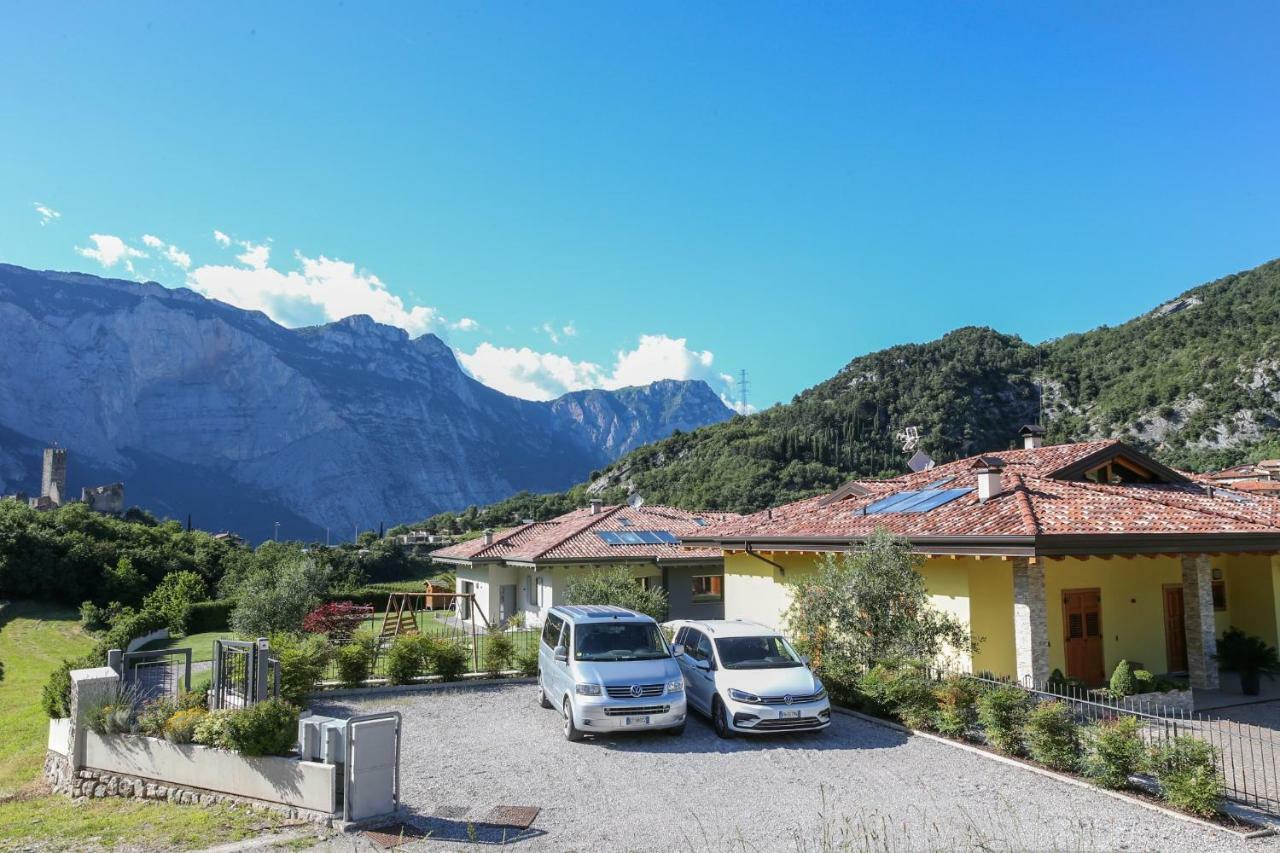 La Giostra Home Apartments Drena Esterno foto